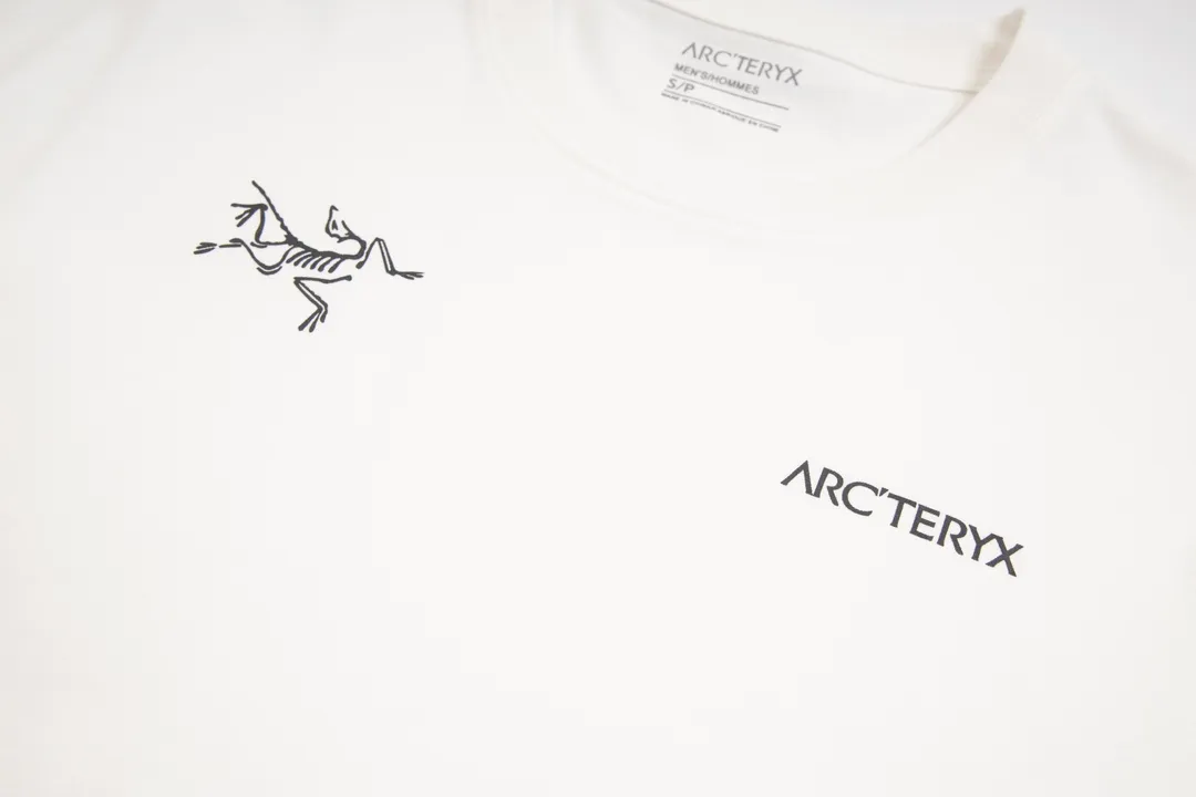 【 Quality】 Arc’teryx 𝟮𝟰𝘀𝘀 T ， ， ， OS g 100% Quality ： ：White Black Size：XS S M L